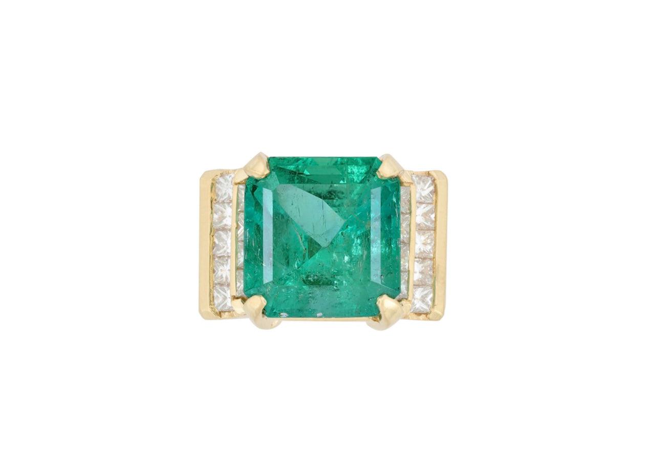 Vintage Emerald Jewelry