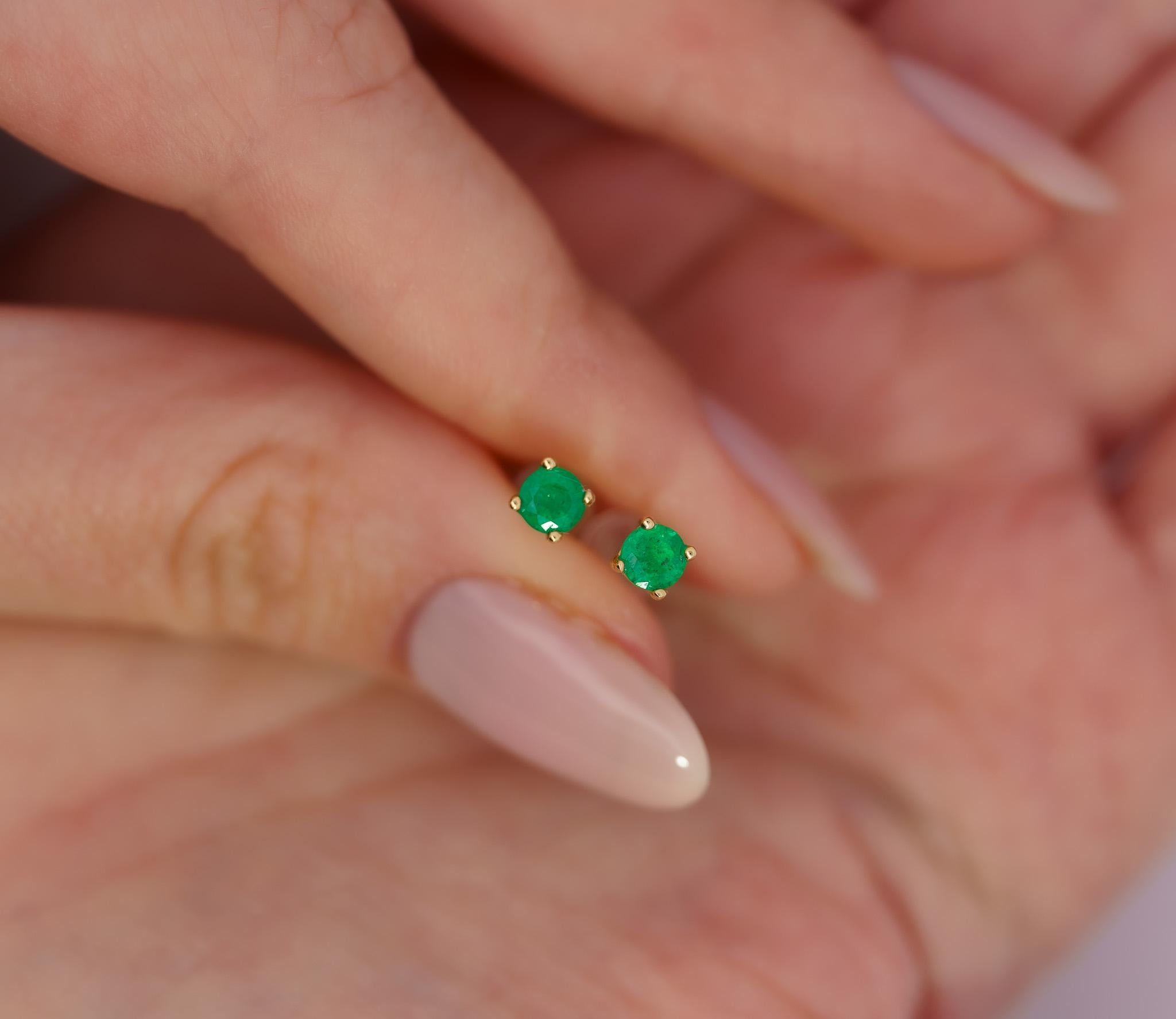 2 Carat Natural Emerald 4mm 4-Prong 14K Gold Stud Earrings