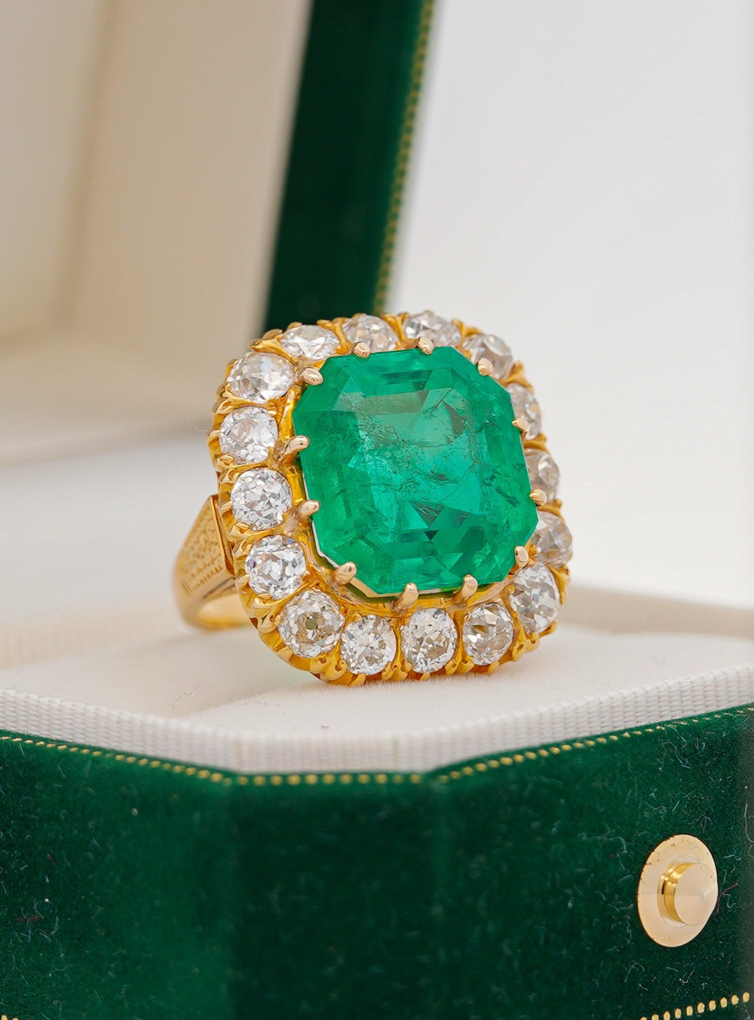 14.51 Carat Insignificant Oil Colombian Emerald & Old Euro Cut Diamond Halo Ring