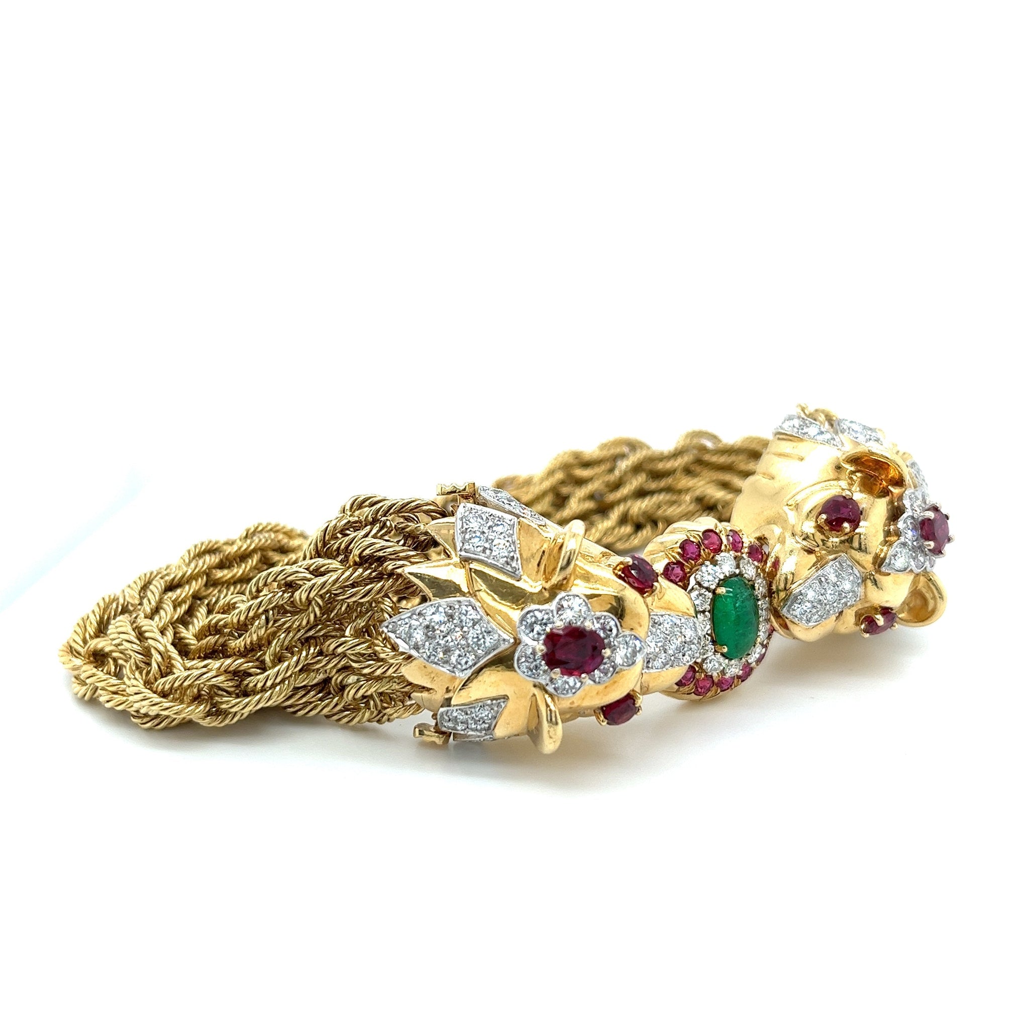 Gucci Lion Head Bracelet Gold – Luxe Collective
