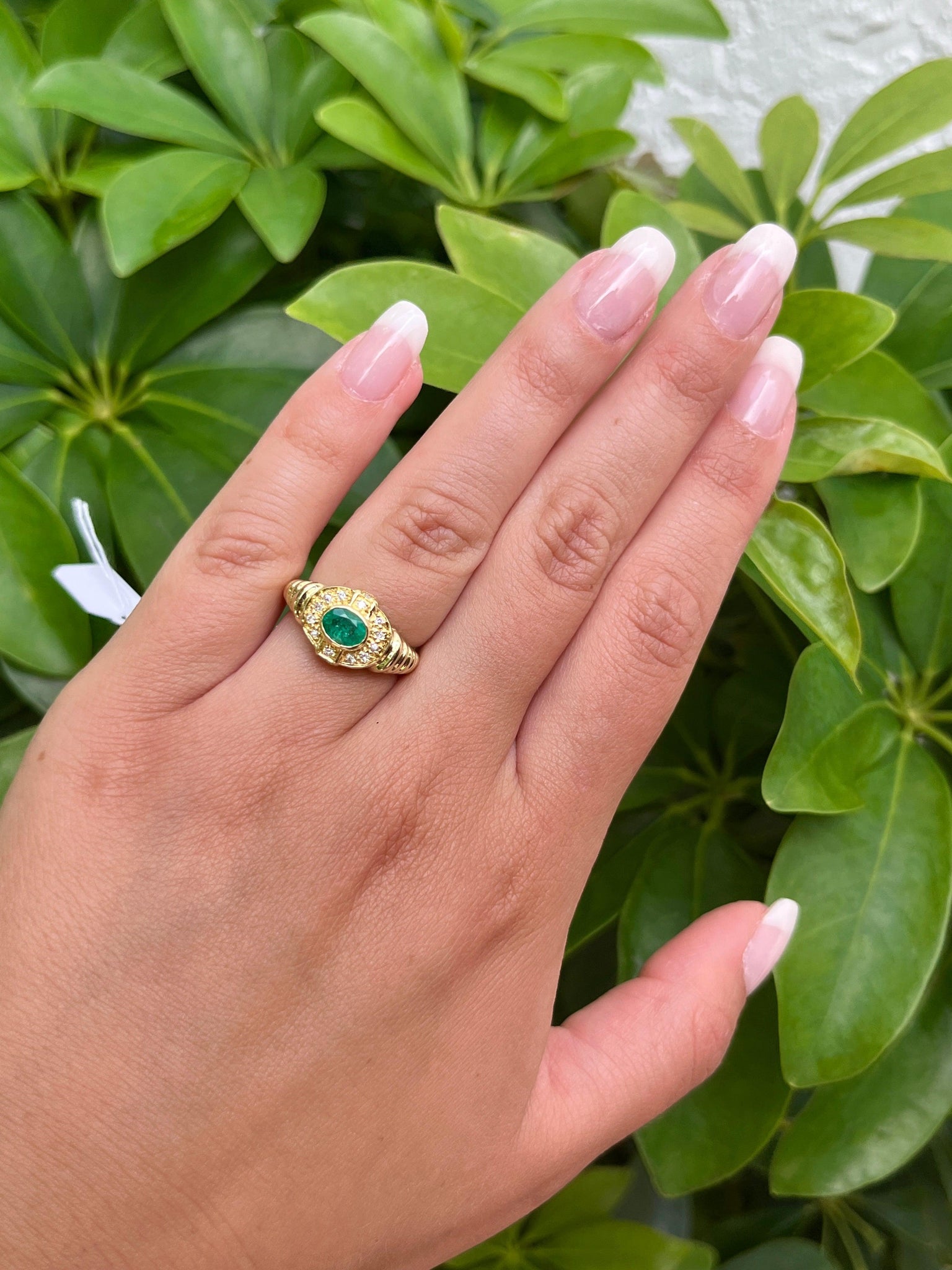 18K Solid Gold Oval Cut Natural Emerald Ring in Textured Ribbed Gold & Diamond Halo