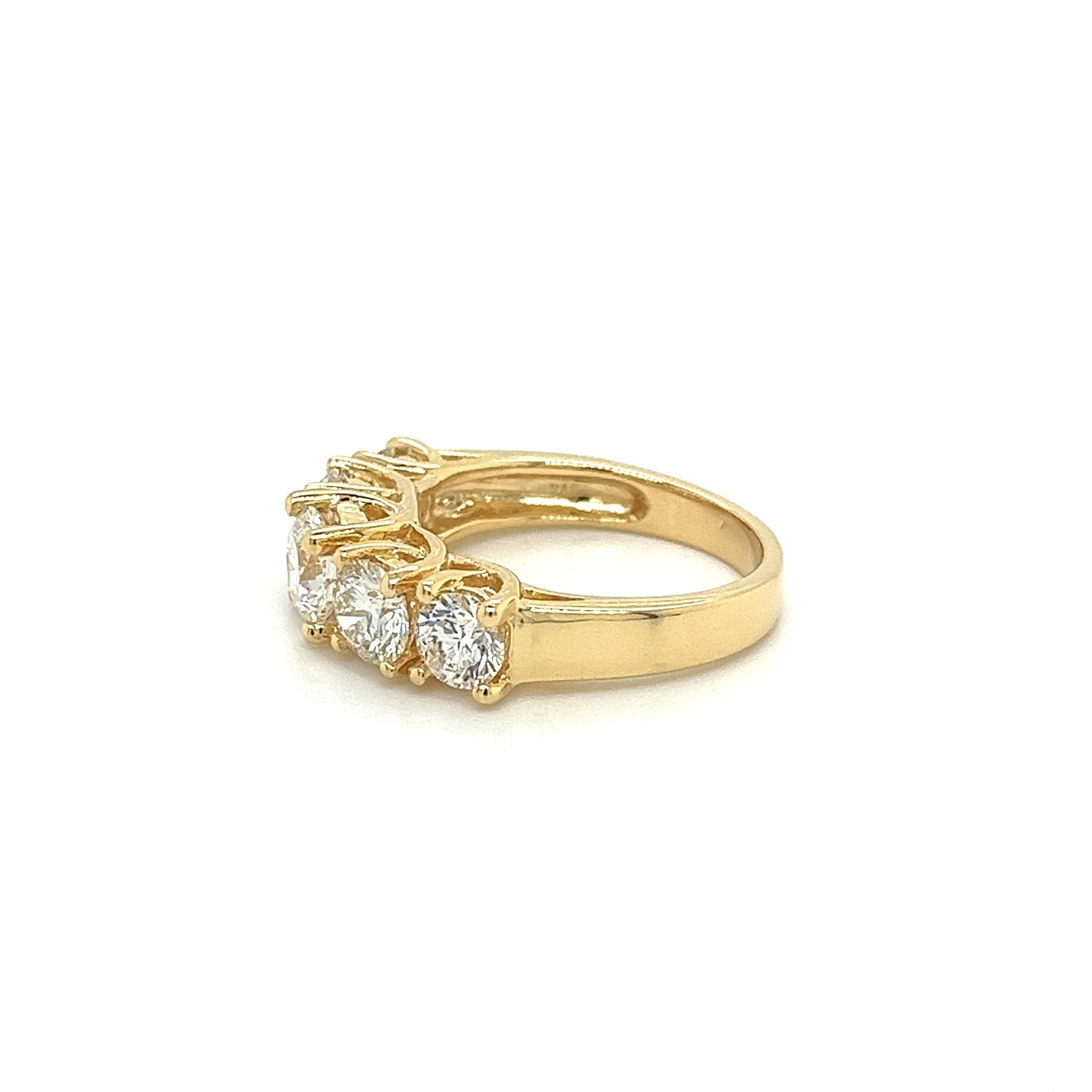 18k White Gold Round Cut Diamond Multi Stone Wedding Band (0.66 Ct, G  Color, VS Clarity)