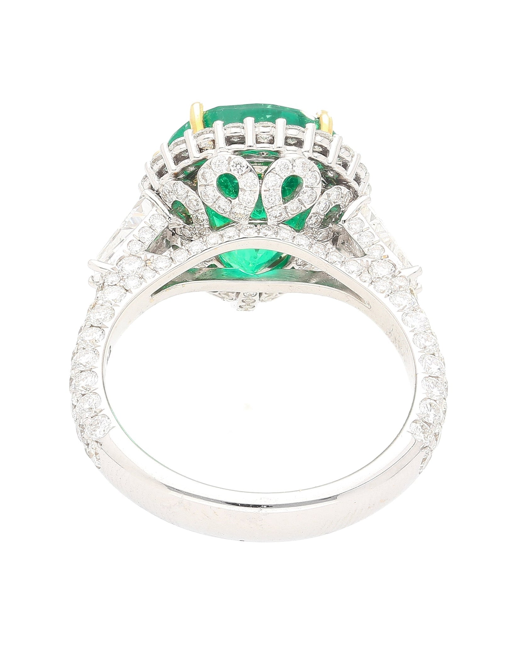 5.12 Carat Pear Cut Colombian Emerald Ring with Baguette Diamond Sides in 18K Gold