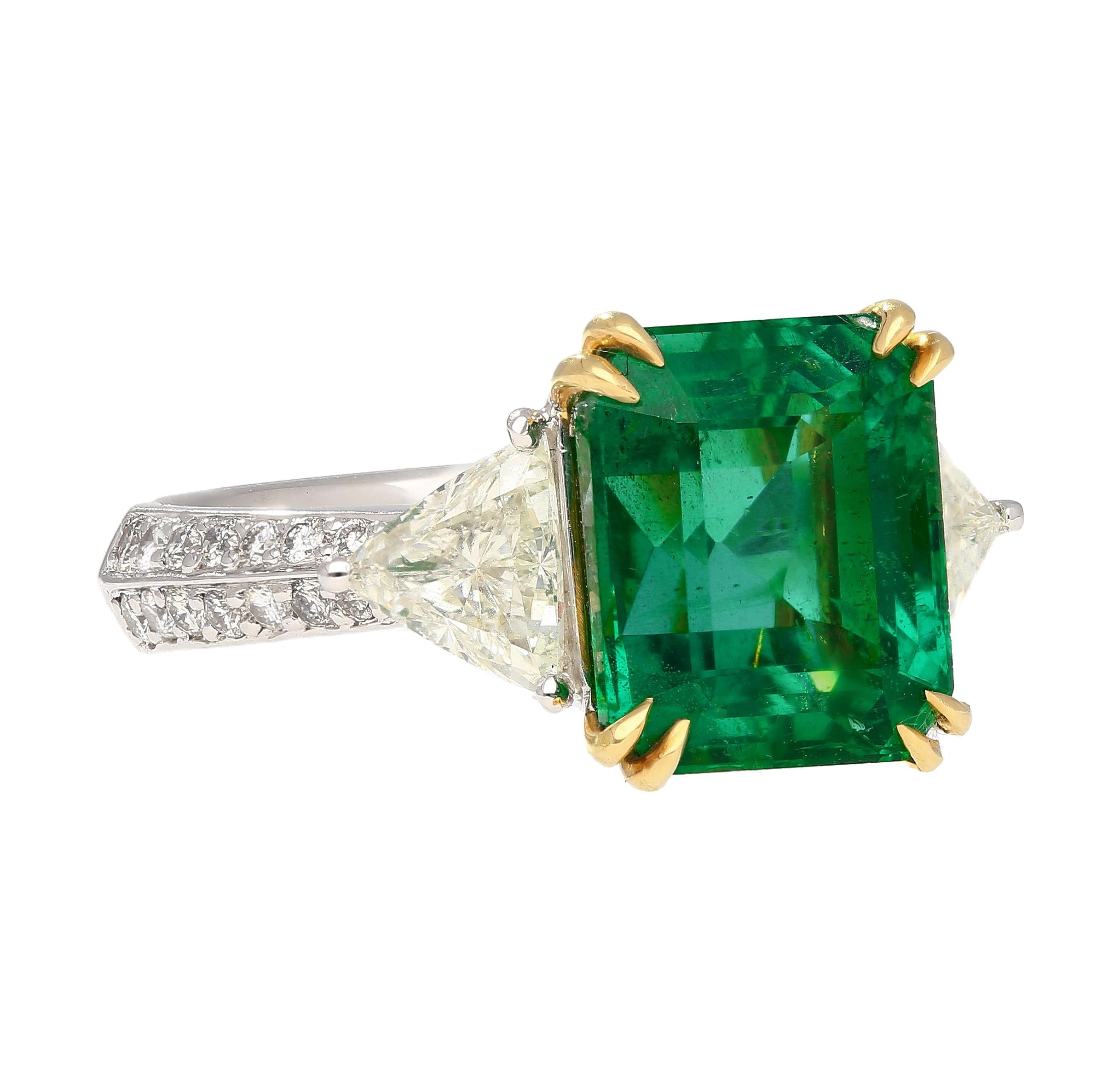AGL Certified 5.31 Carat No Oil Emerald & Trillion Diamond 3 Stone Ring