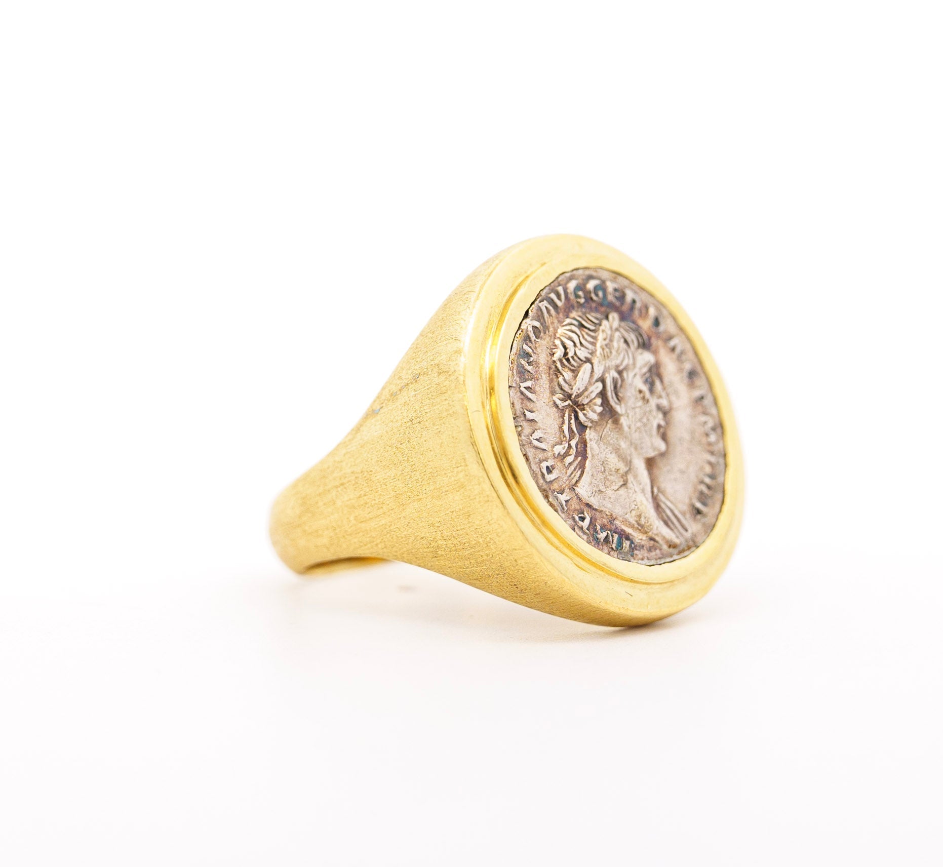 Antique-Roman-Trajan-Dupondius-Coin-Brushed-Gold-Mens-18K-Yellow-Gold-Ring-Rings-2_98886373-4937-402d-9361-dbbd3042d1dc.jpg