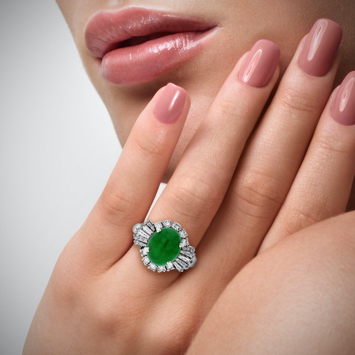 GIA certified 3.50 Carat Cabochon-cut Jade With Baguette Cut Diamonds in Platinum 900 Ring setting - ASSAY
