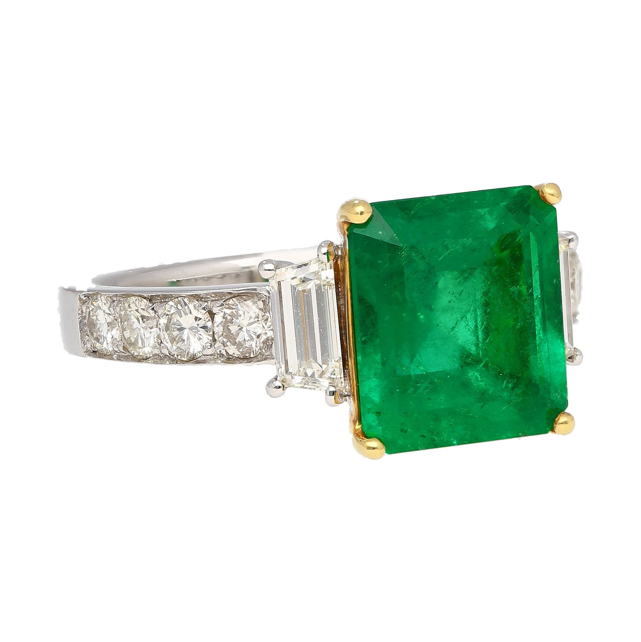 GRS Certified 3.16 Carat Vivid Green Minor Oil Colombia Emerald and Diamond 18K Ring | GRS Appendix.
