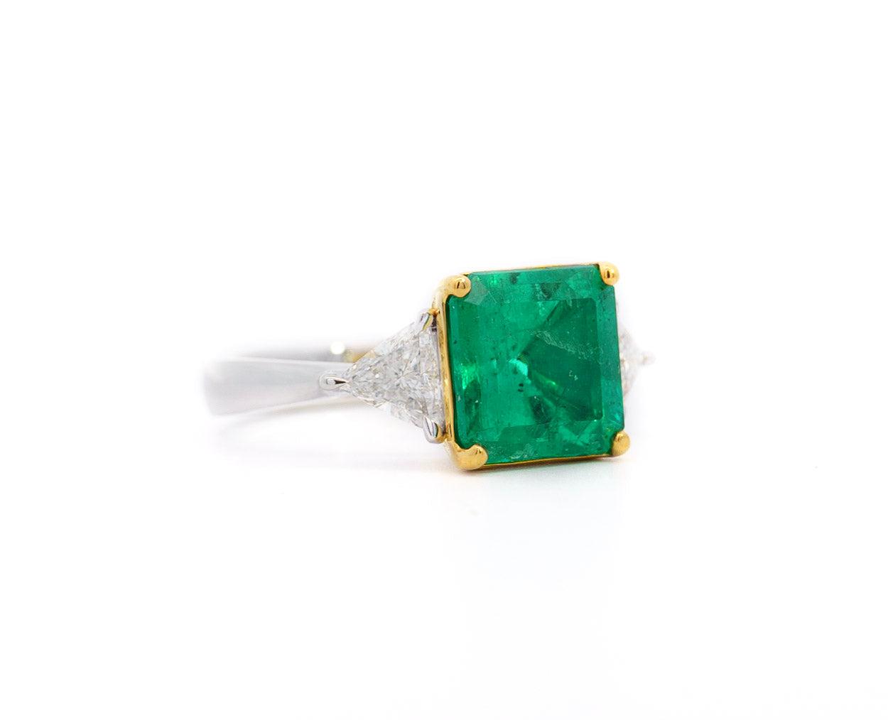 Natural-3_76-Carat-Colombian-Emerald-and-Trillion-Cut-Diamond-3-Stone-Ring-in-18K-Gold-Rings-2.jpg