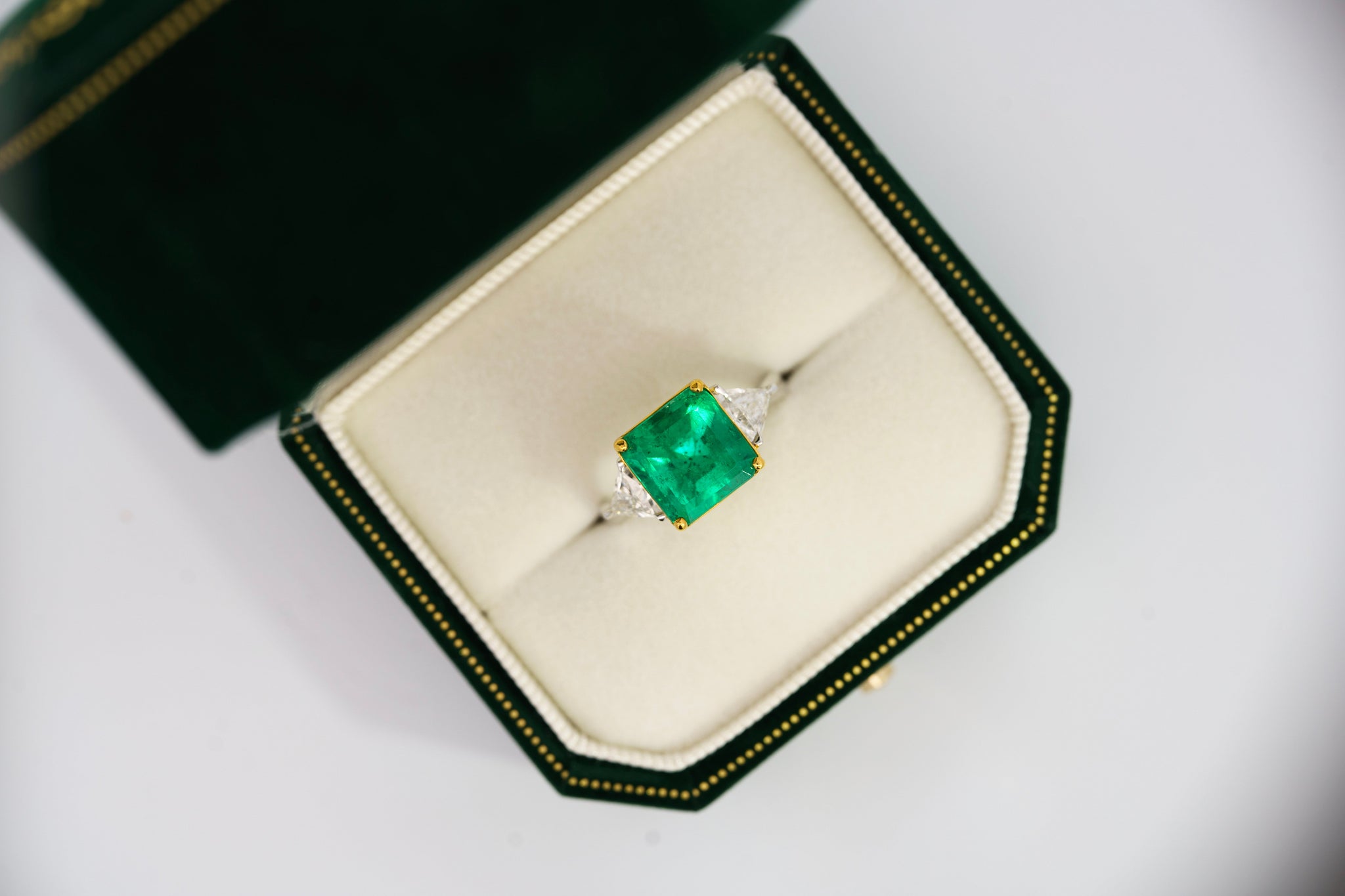Natural 3.76 Carat Colombian Emerald and Trillion Cut Diamond  3-Stone Ring in 18K Gold