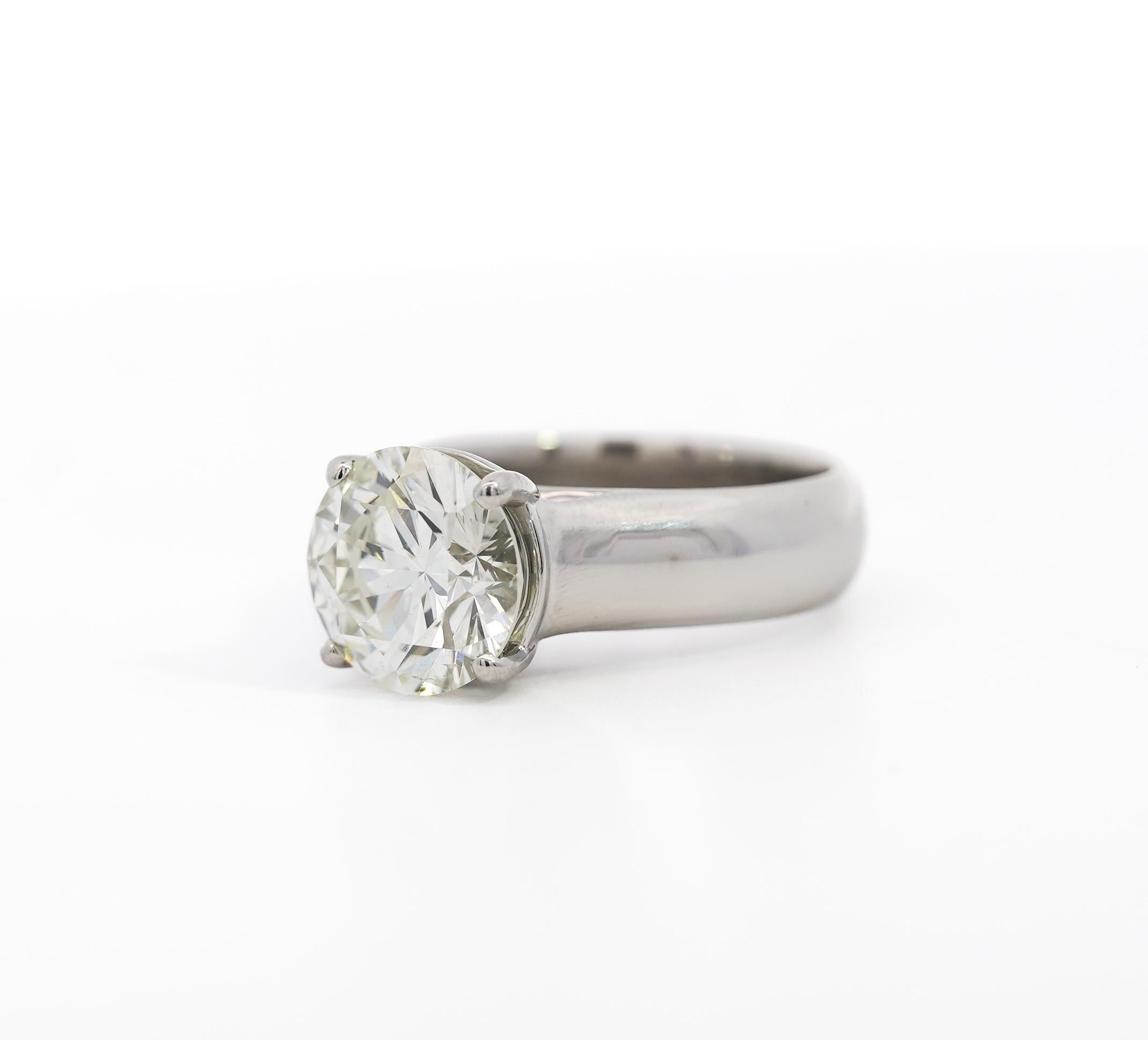 SI1 Round Diamond Solitaire Wide Shank Ring In Platinum