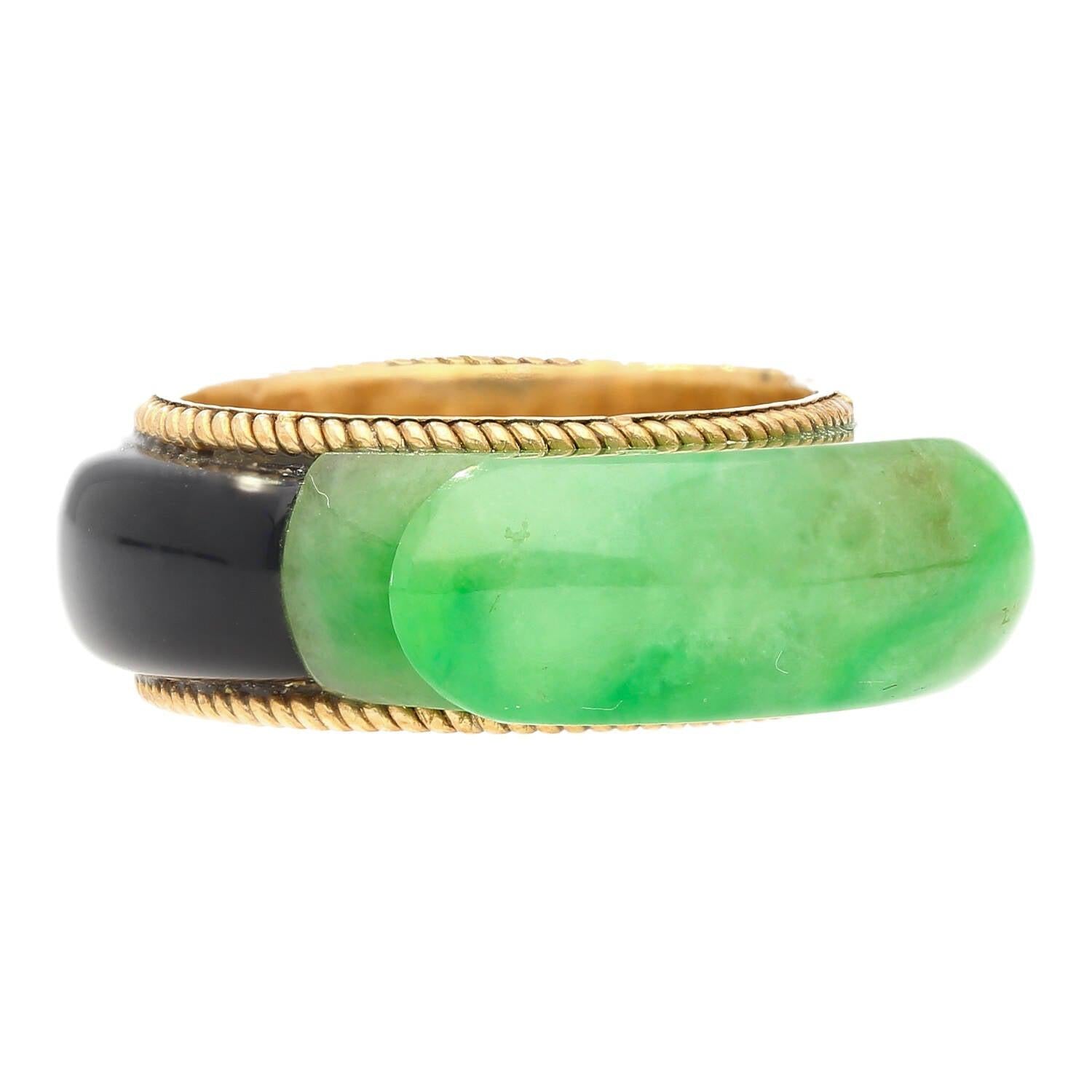 Vintage 11.40 Carved Jade with Onyx Band Ring in 14K Yellow Gold-Rings-ASSAY