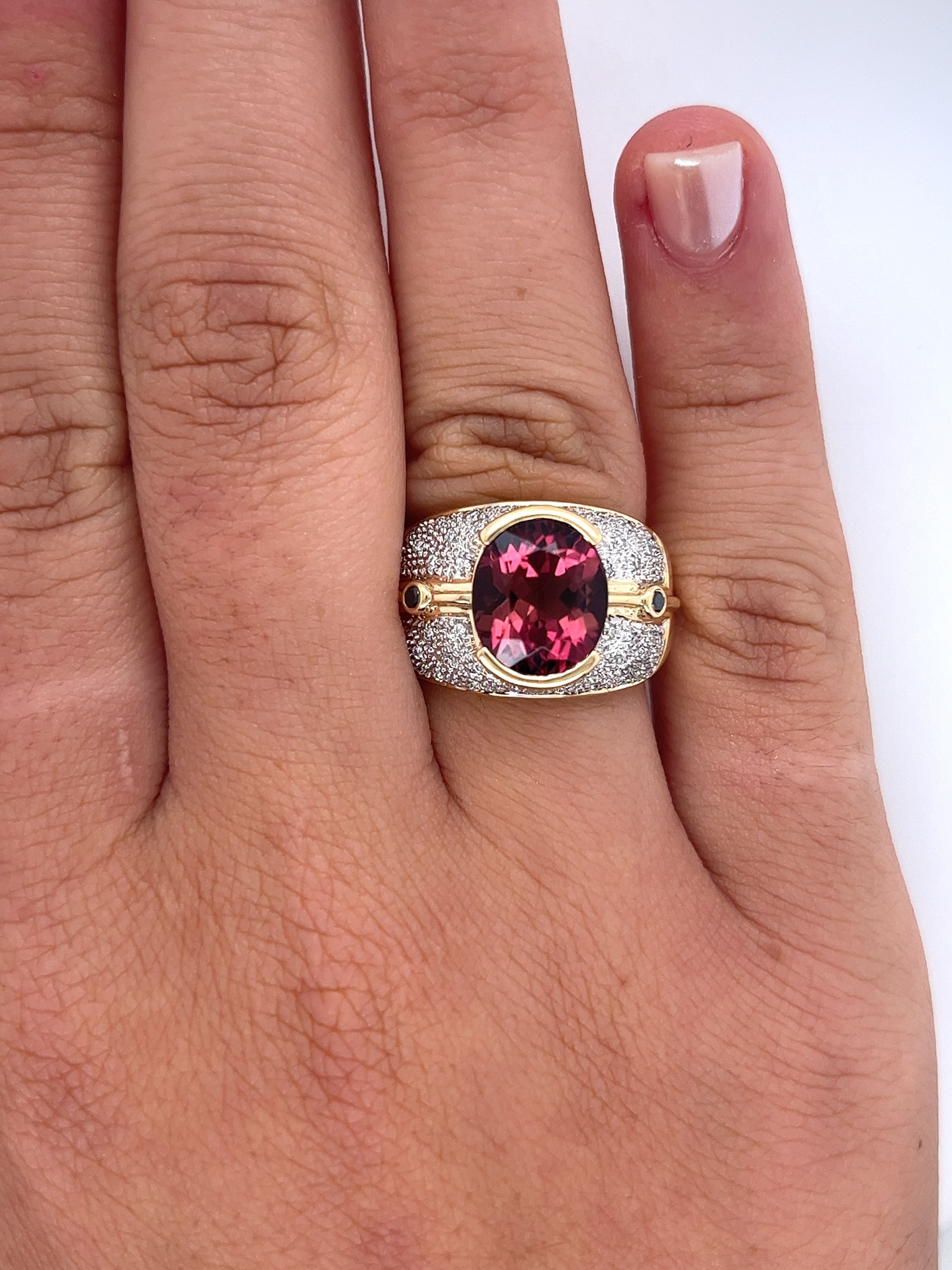Vintage-6-Carat-Pinkish-Red-Oval-Cut-Tourmaline-Bezel-Set-Unisex-Ring-in-18K-Yellow-Gold-Semi-Precious-Jewelry-2.jpg