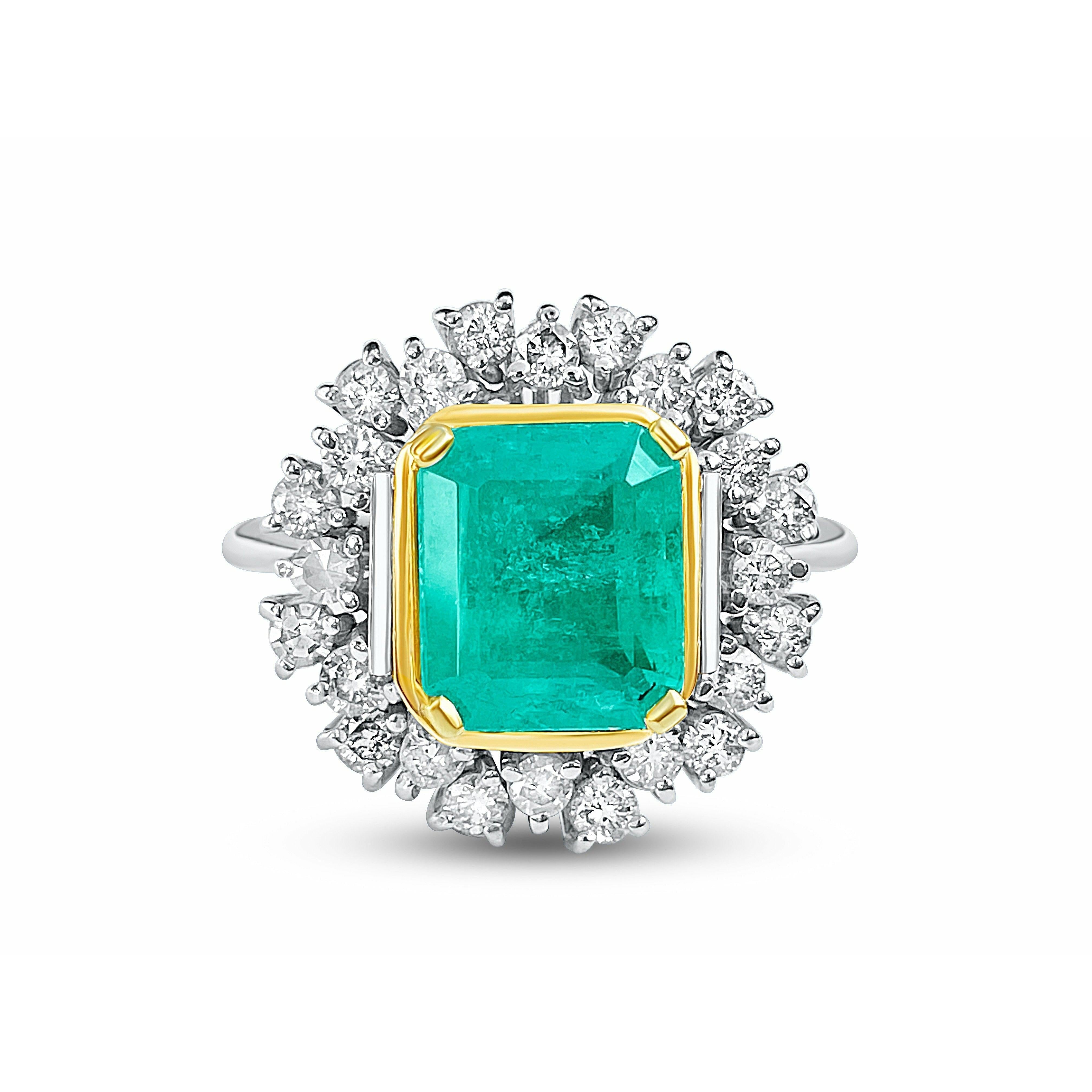 2.95 Carat Natural Emerald and Diamond Ring in 18k gold - ASSAY