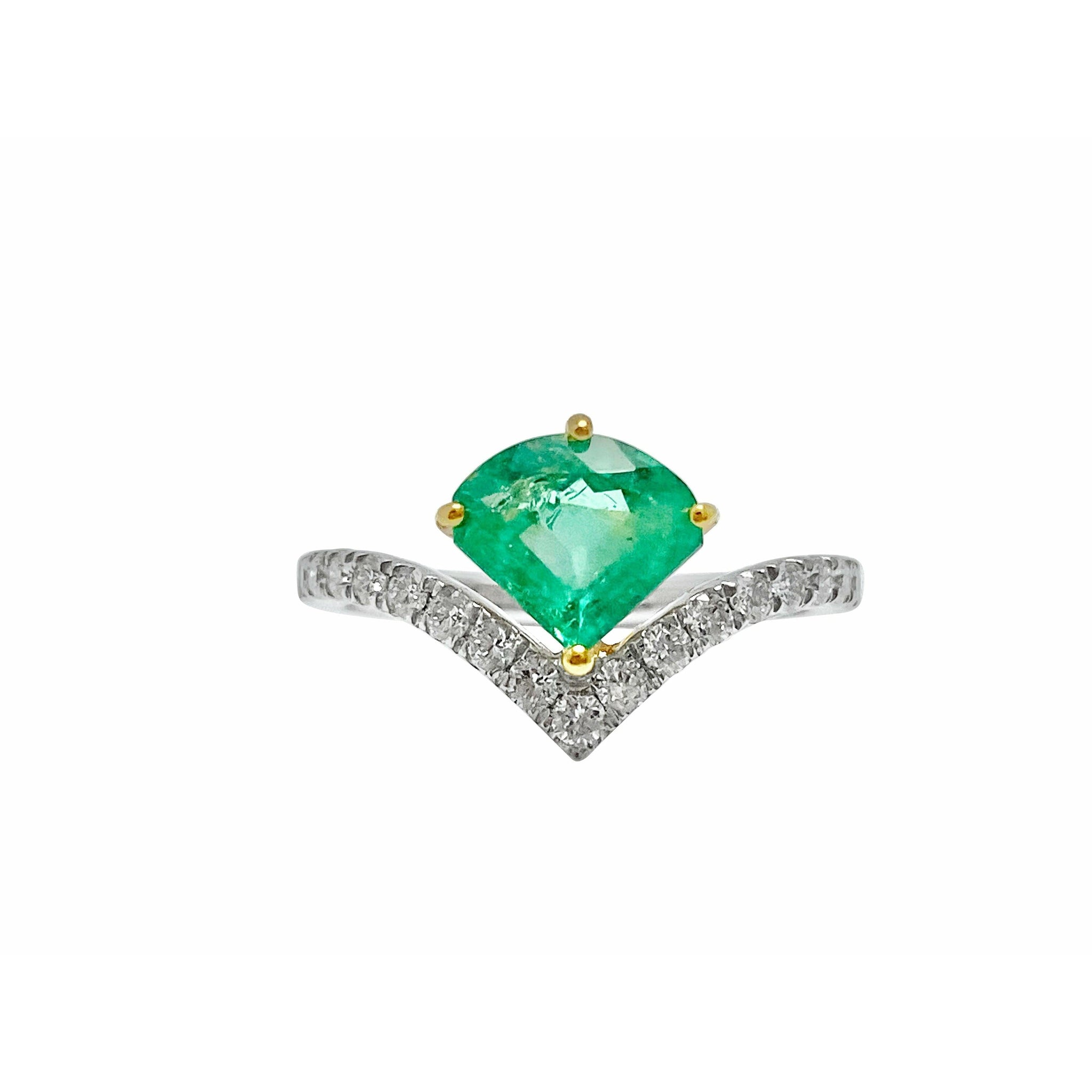 Fancy Cut Natural Colombian Emerald Ring 18k White gold - ASSAY