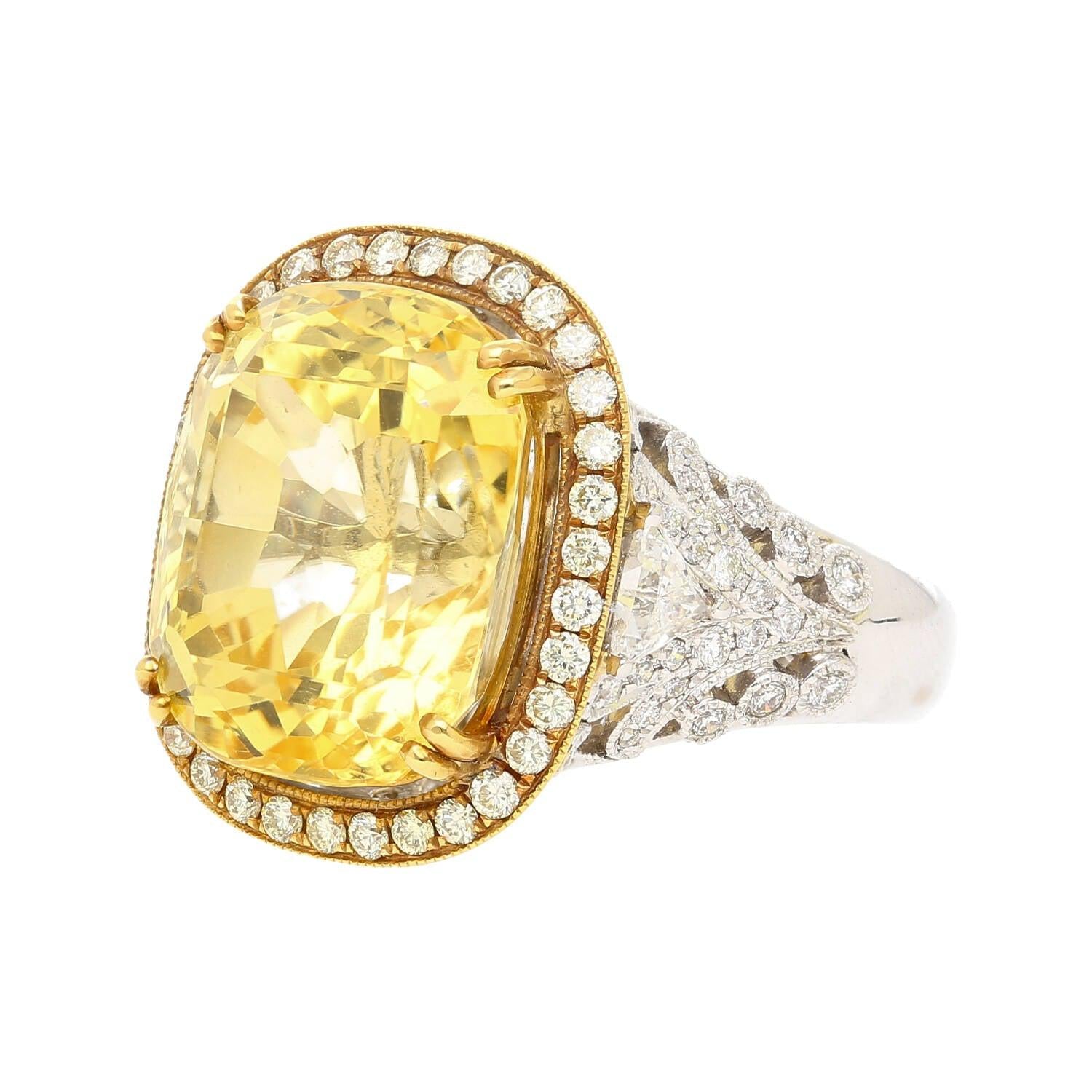 Fine Flawless 4.5 ct certified yellow sapphire ring in 18k gold - Gleam  Jewels