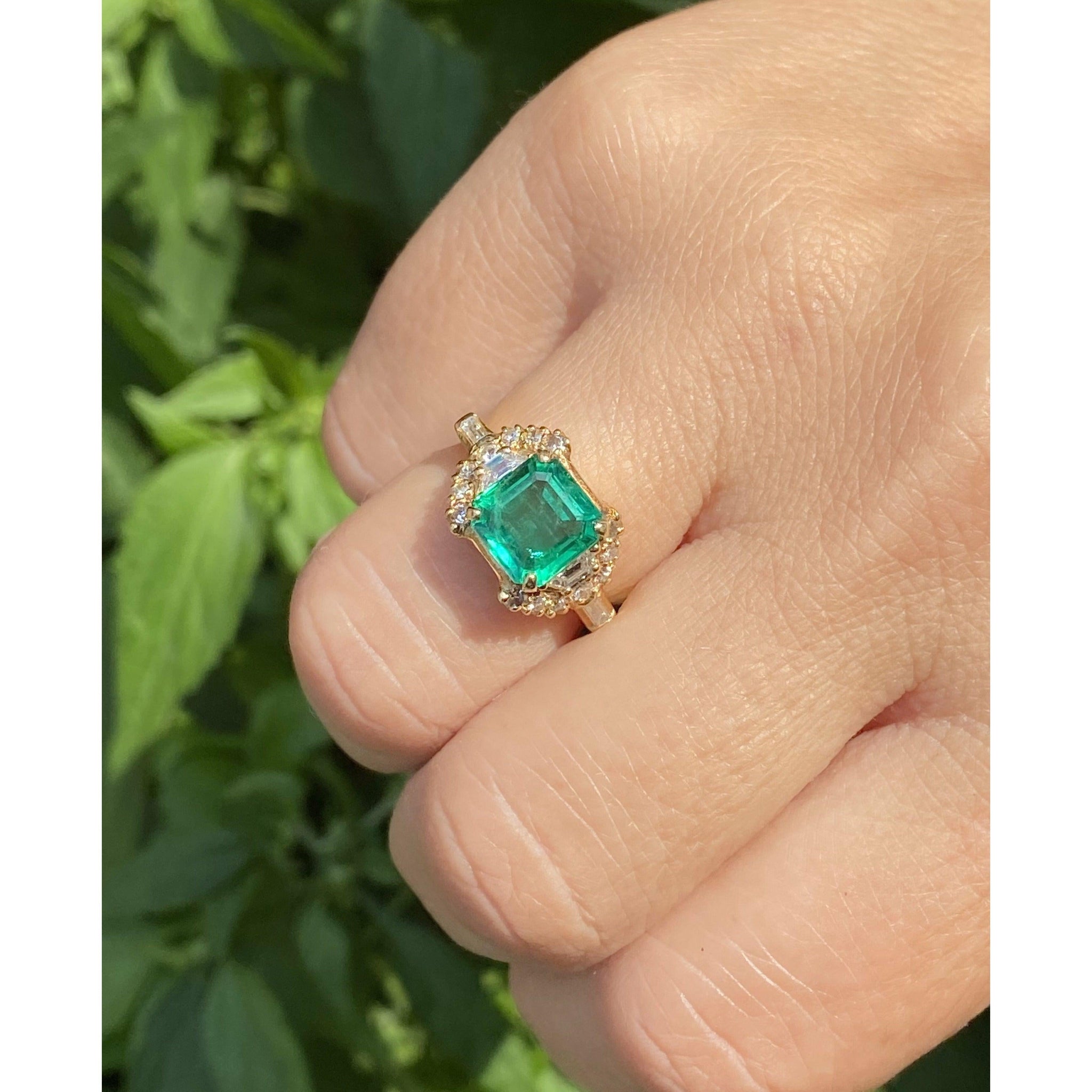GRS Certified, 2.09 Carat Natural Colombian Emerald Set in 18k Solid Gold Ring - ASSAY
